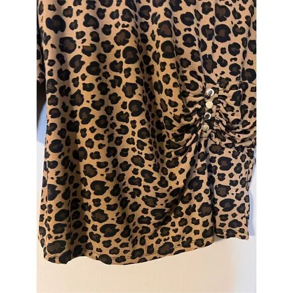 Carmen Marc Valvo 1X Leopard Print 3/4 Sleee Top Brown Tan Ruched Elevated Basic - Picture 8 of 11